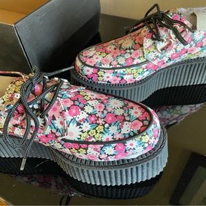 TUK Hello Kitty Creepers Platform Shoes
